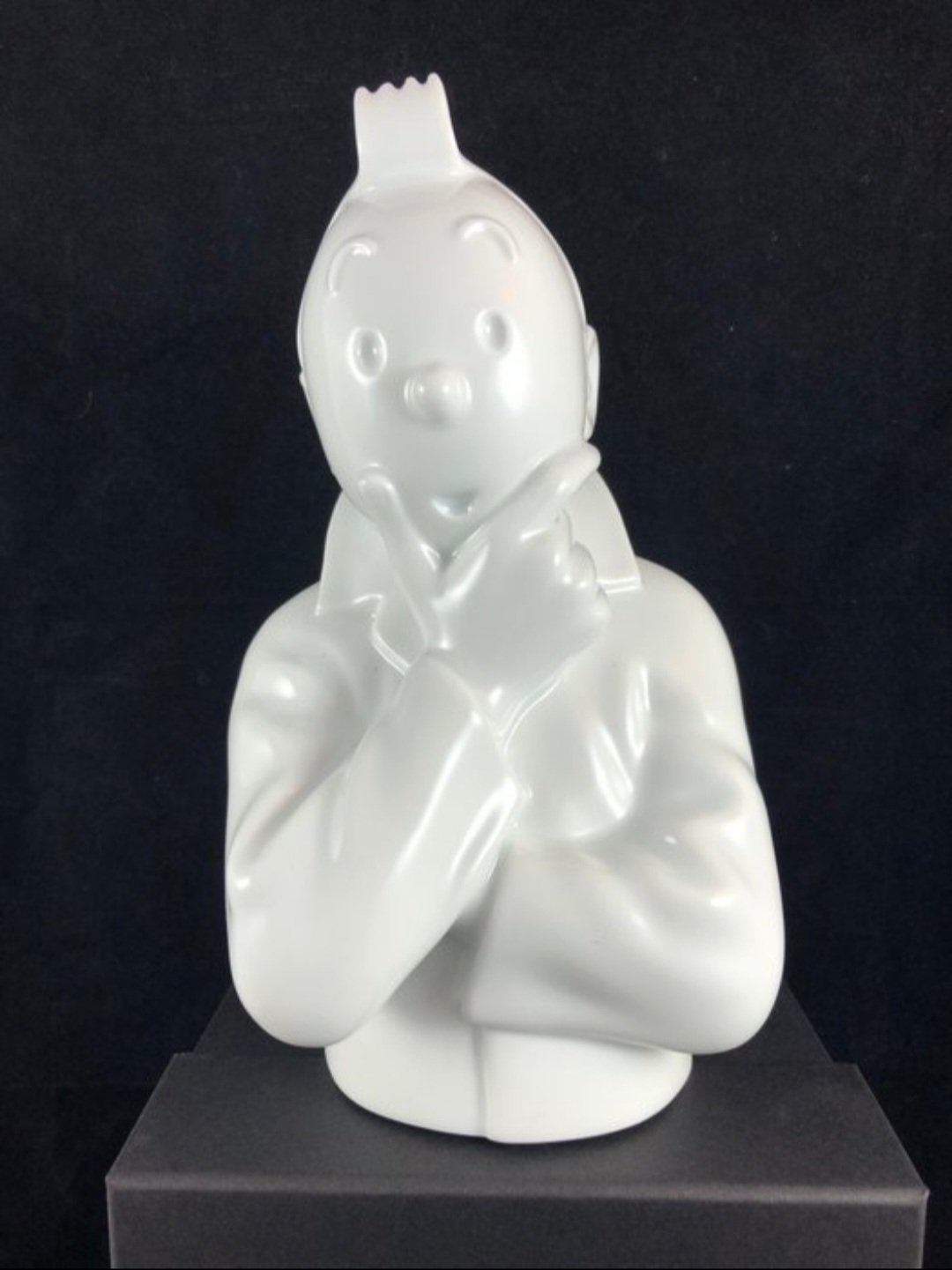 Statuette Tintin pense (24cm) Version Brillante - Porcelana