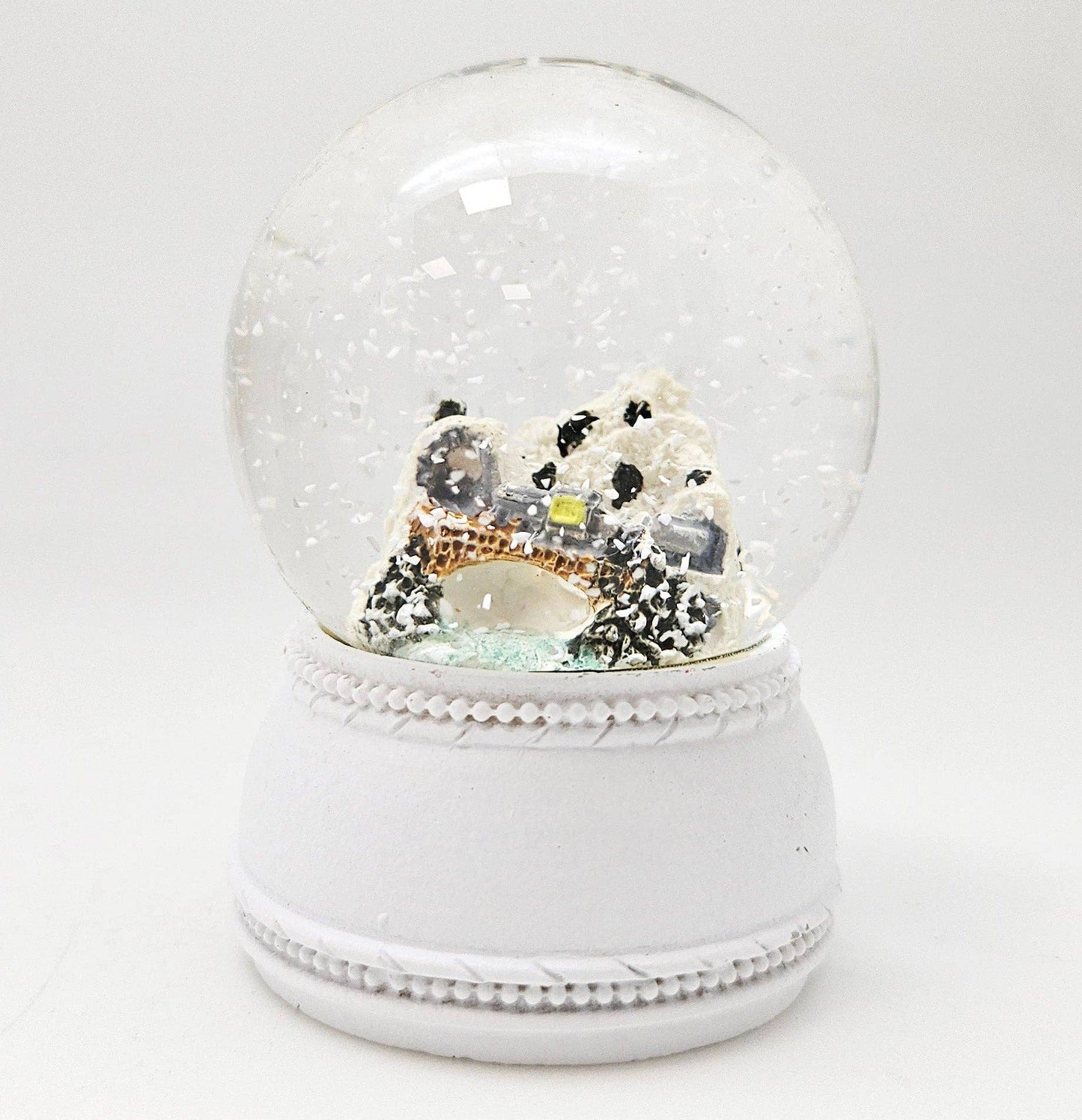 Bonitas minibolas de nieve con paisaje montañoso con puente con base blanca, nostalgia, ancho: 45 mm