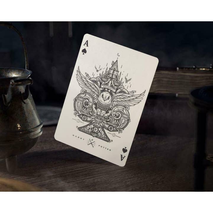 Naipes Theory11 Harry Potter Hufflepuff Yellow