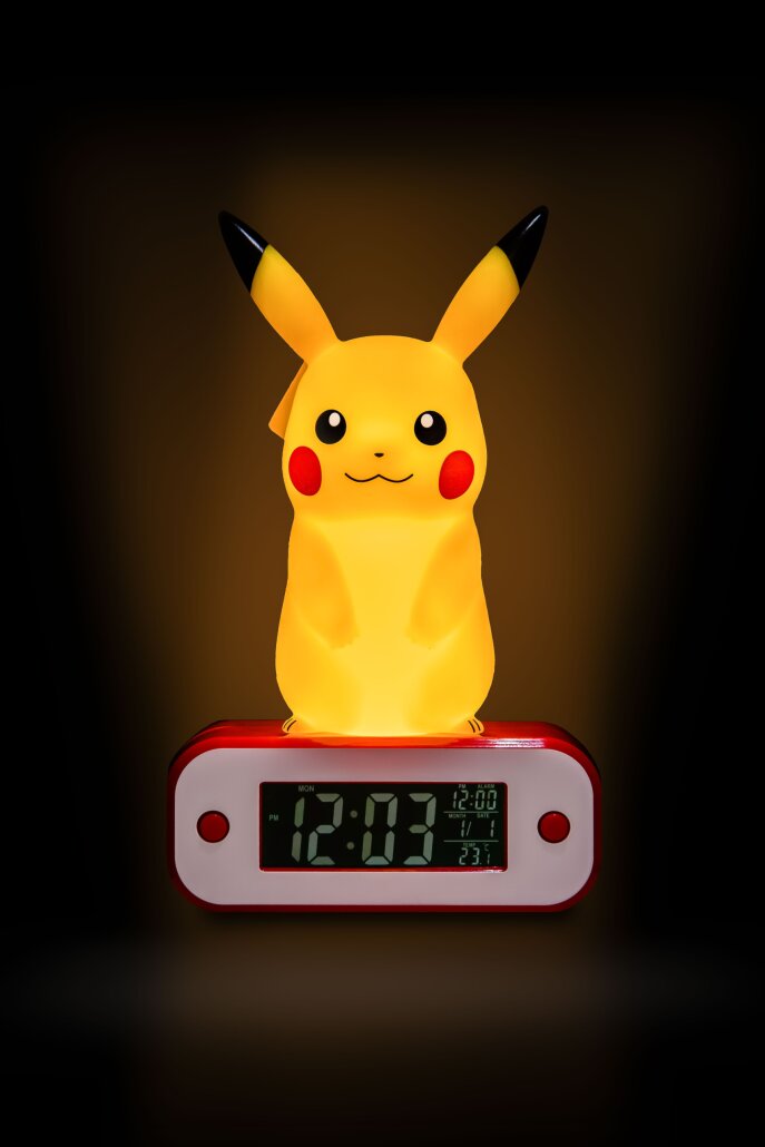 811359-PK-PIKACHU-reveil-figurine-lumineuse-allume-SD-scaled