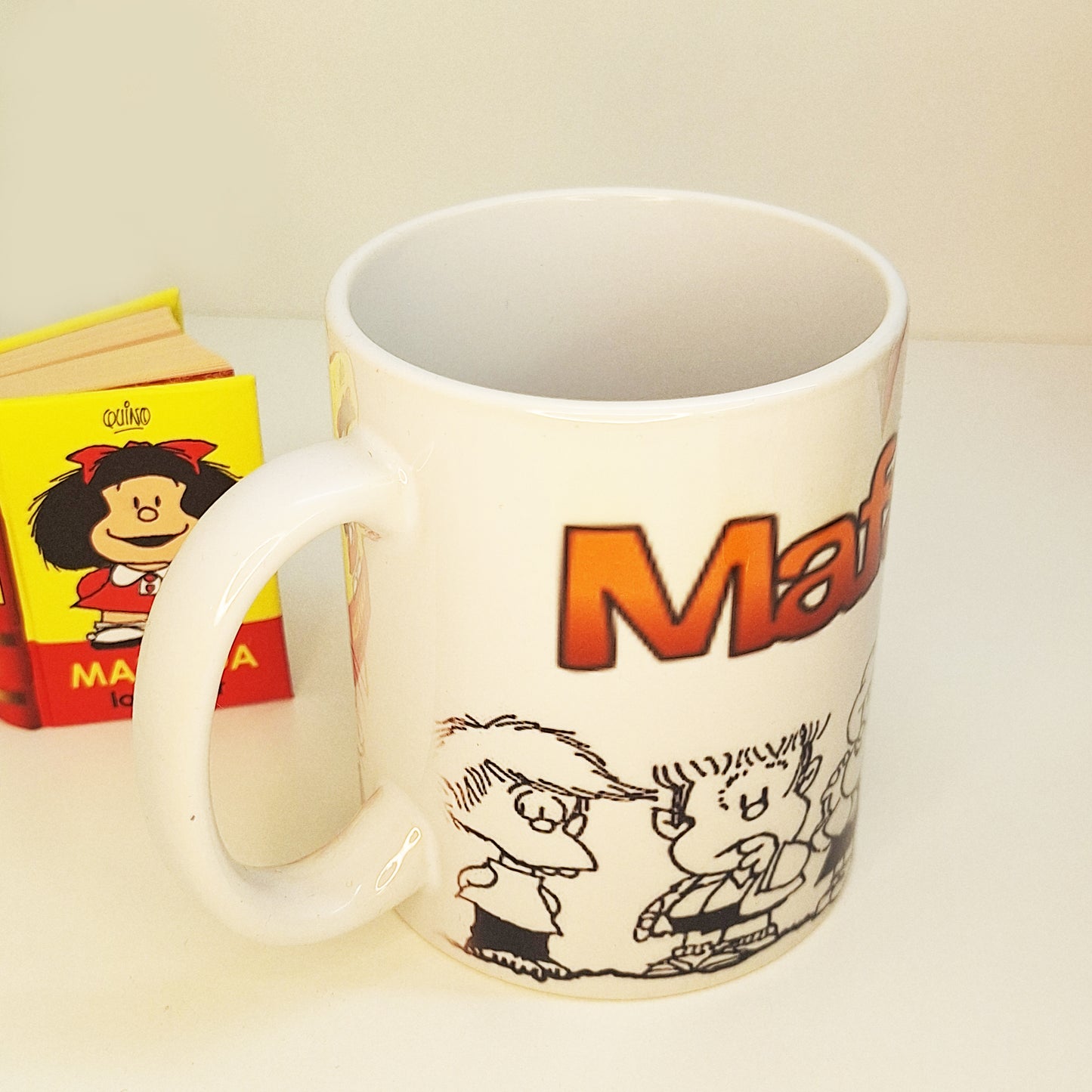 Taza Mafalda y familia