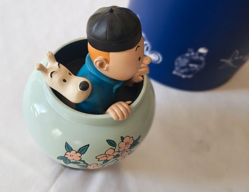 Figurine Tintin La potiche 17 cms. 2011