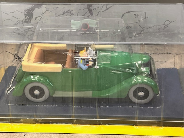 L'auto-mitrailleuse.Cabriolet Ford V8 de 1936 'l'Oreille Cassée''