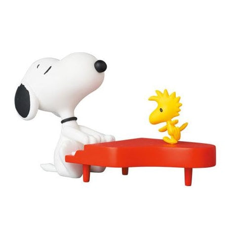 SNOOPY PIANISTA